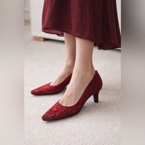 Vintage Outline Burgundy Embroidered Heels | Size 9.5 | New